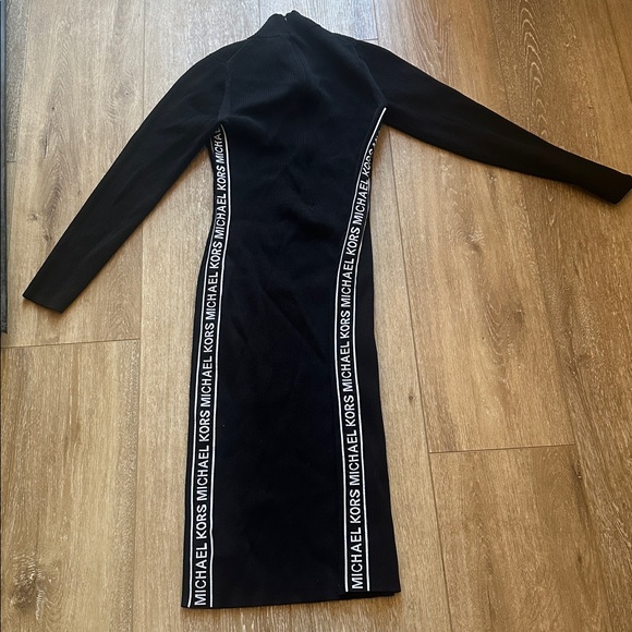 Michael Kors Logo Tape Ribbed Knit Black Mock Neck Midi Dress Size Medium - Picture 4 of 5